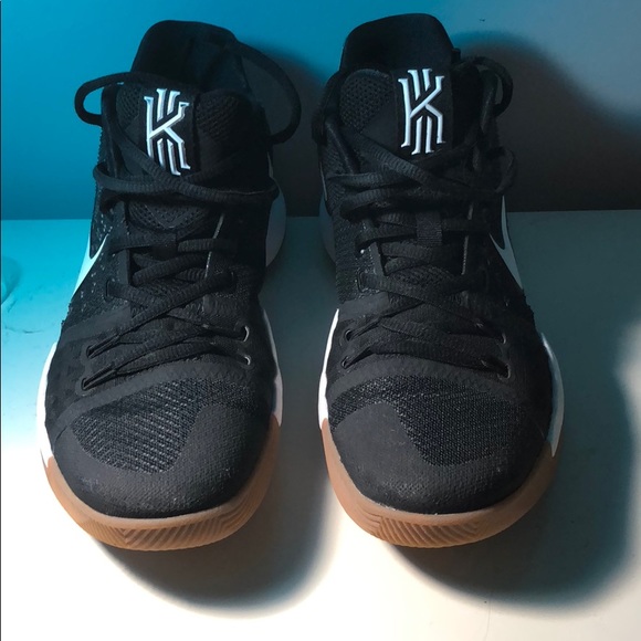 kyrie 4 nikeid